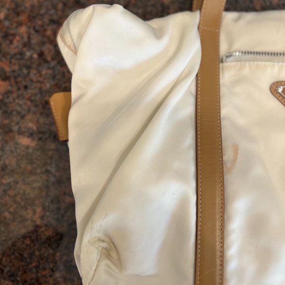 Authentic White Prada Shoulder Bag - Early 2000s - Picture 8 of 15